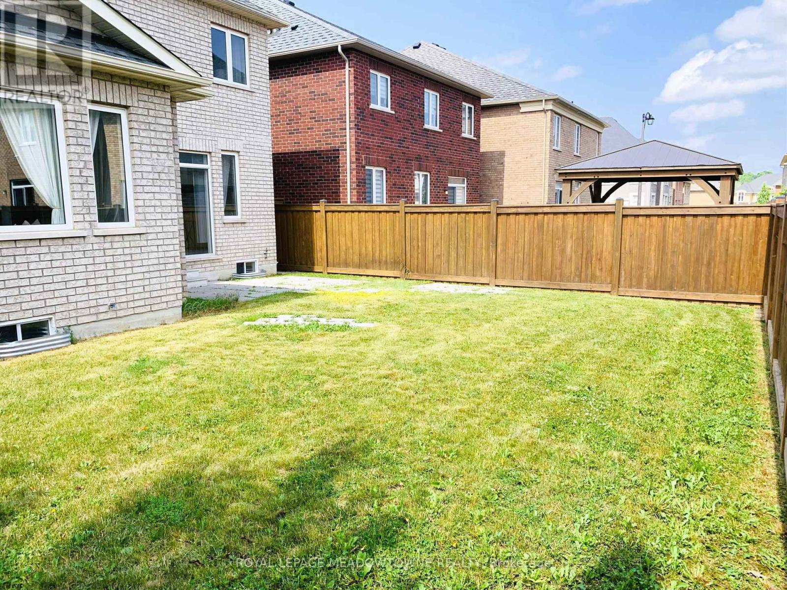 95 Beckett Avenue, East Gwillimbury, Ontario  L9N 0S6 - Photo 48 - N12567354