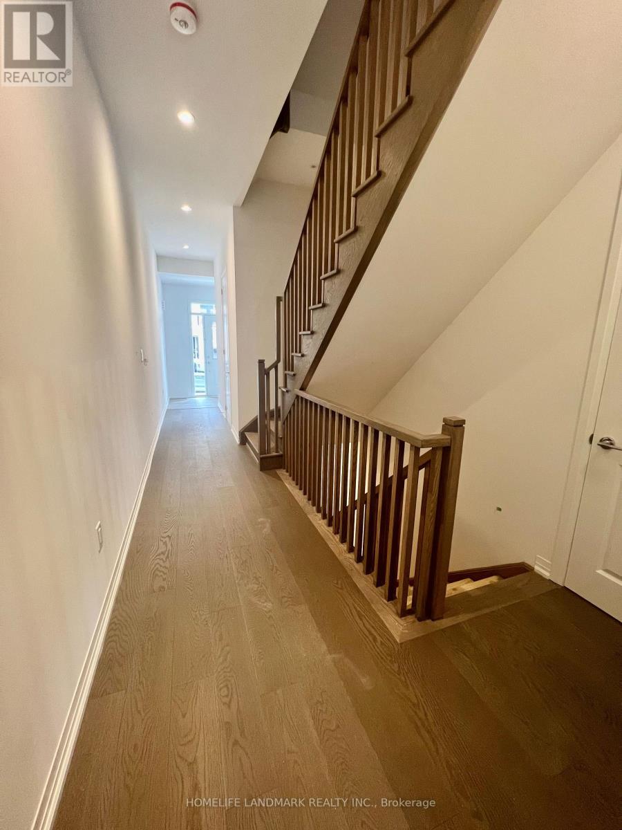 12 Yans Way, Markham, Ontario  L3R 0J8 - Photo 3 - N12567390