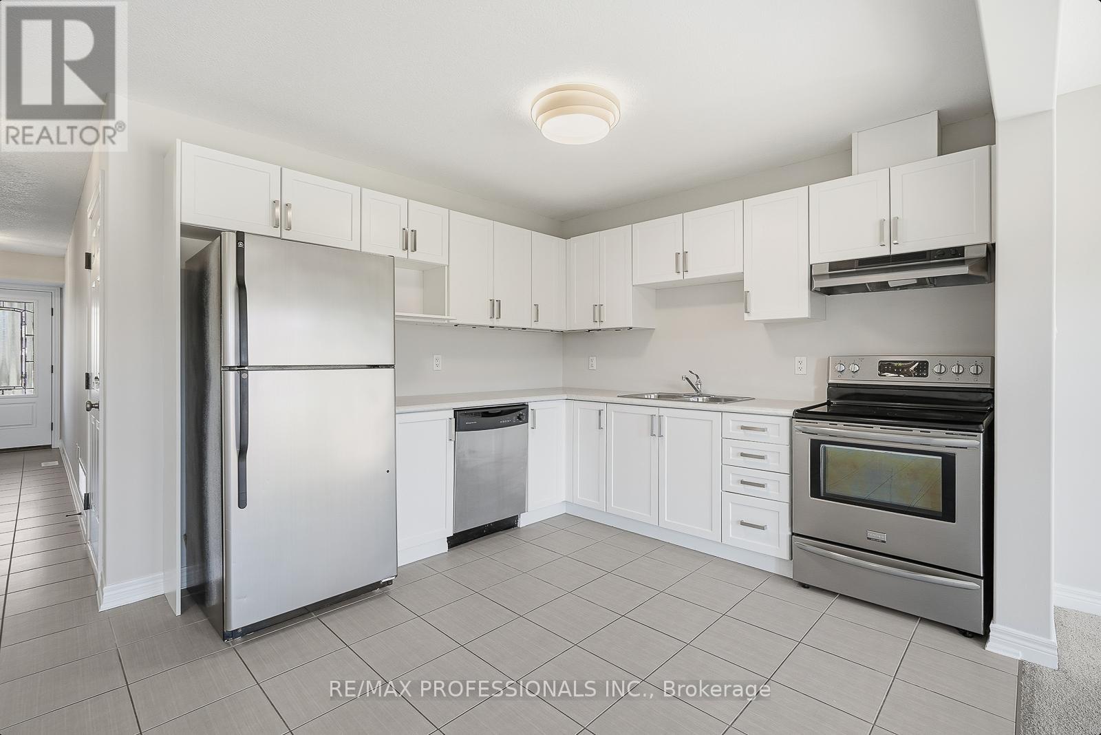 183 Hutchinson Drive, New Tecumseth, Ontario  L9R 1M4 - Photo 10 - N12567420