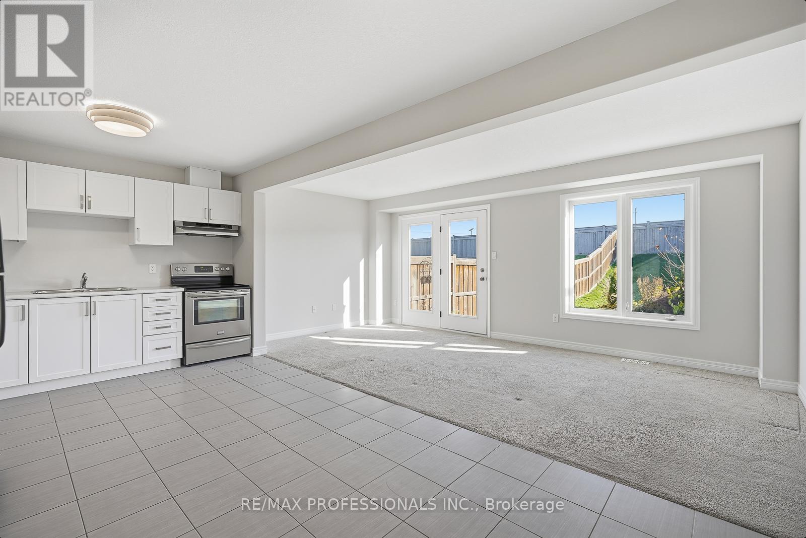 183 Hutchinson Drive, New Tecumseth, Ontario  L9R 1M4 - Photo 7 - N12567420