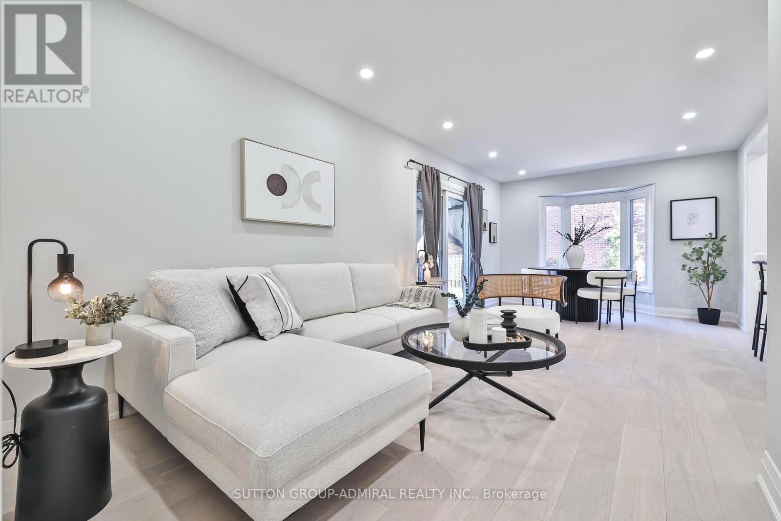 31 Whitney Place, Vaughan, Ontario  L4J 6V9 - Photo 13 - N12567426