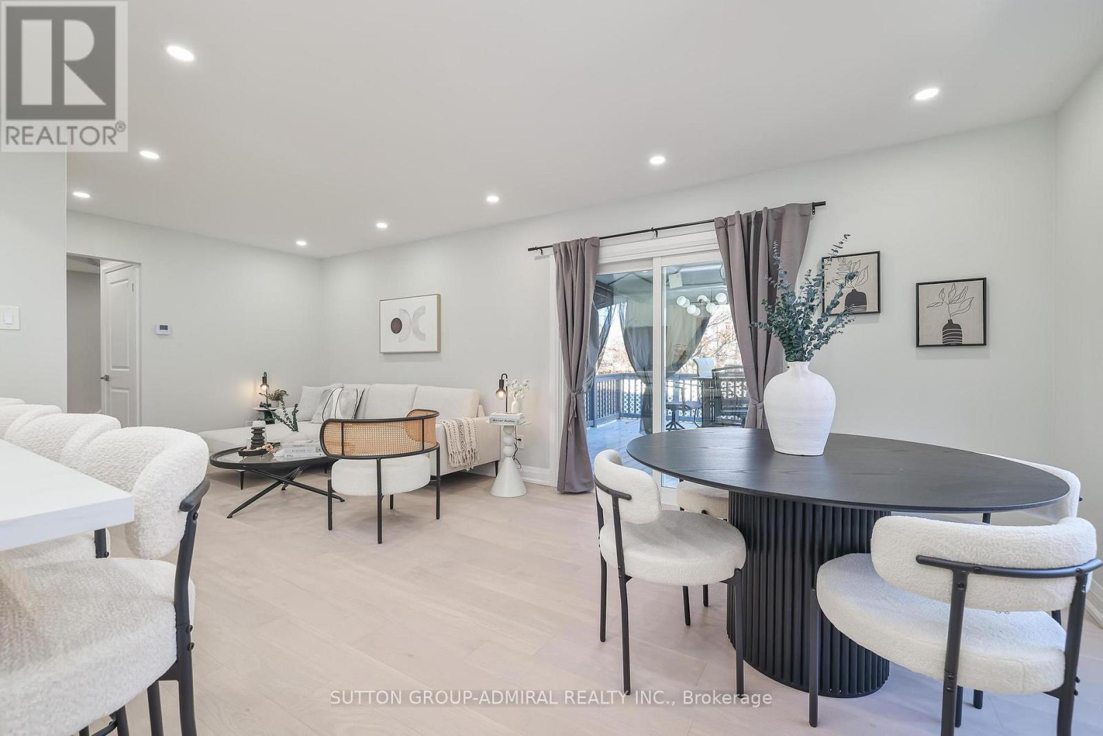 31 Whitney Place, Vaughan, Ontario  L4J 6V9 - Photo 16 - N12567426