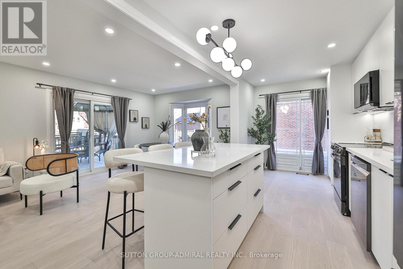 31 Whitney Place, Vaughan, Ontario  L4J 6V9 - Photo 19 - N12567426