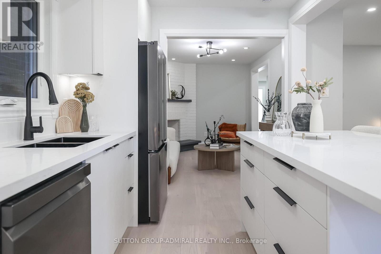 31 Whitney Place, Vaughan, Ontario  L4J 6V9 - Photo 21 - N12567426