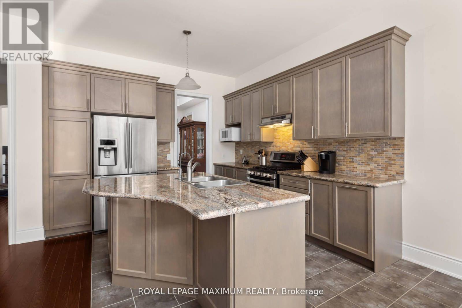 4 Blue Beech Trail, King, Ontario  L7B 0A1 - Photo 13 - N12567436