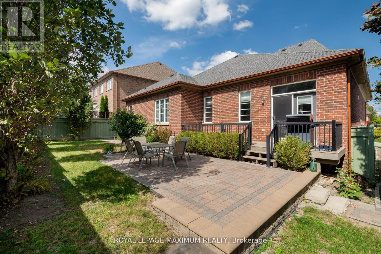 4 Blue Beech Trail, King, Ontario  L7B 0A1 - Photo 34 - N12567436
