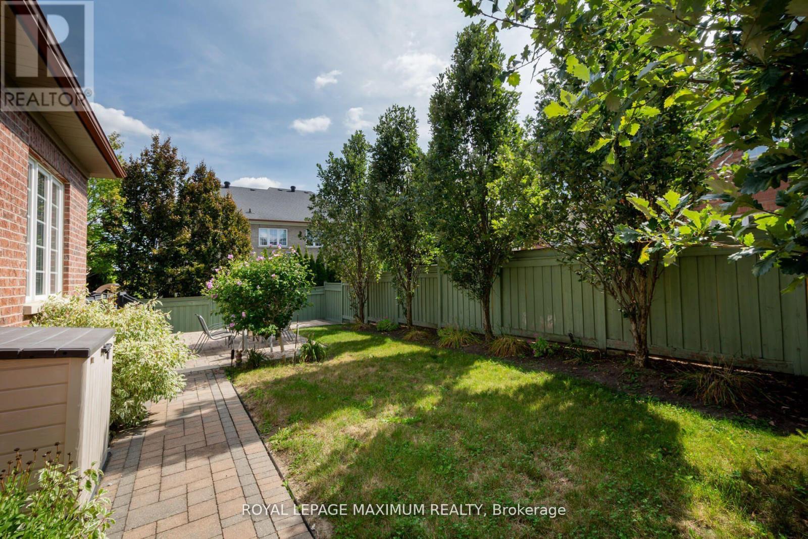 4 Blue Beech Trail, King, Ontario  L7B 0A1 - Photo 36 - N12567436