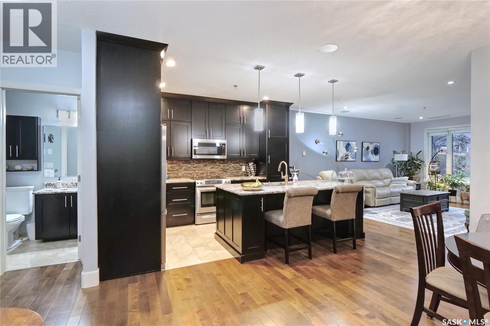 201 205 Fairford Street E, Moose Jaw, Saskatchewan  S6H 0E1 - Photo 4 - SK024492