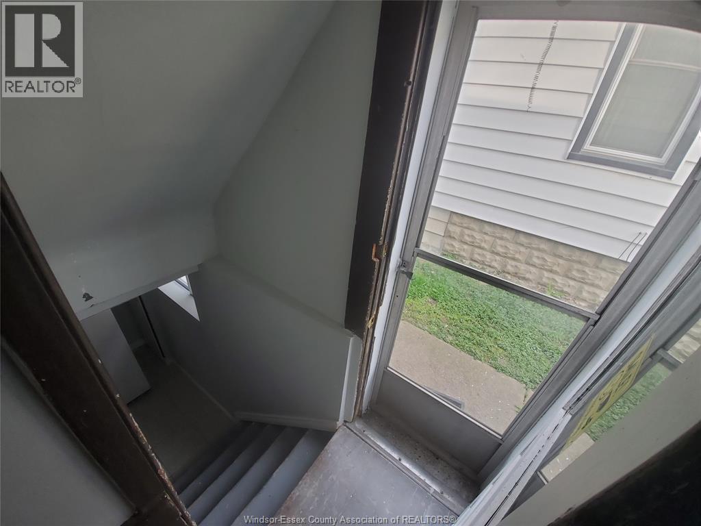 161 Cameron Avenue, Windsor, Ontario  N9B 1Y5 - Photo 30 - 25029356