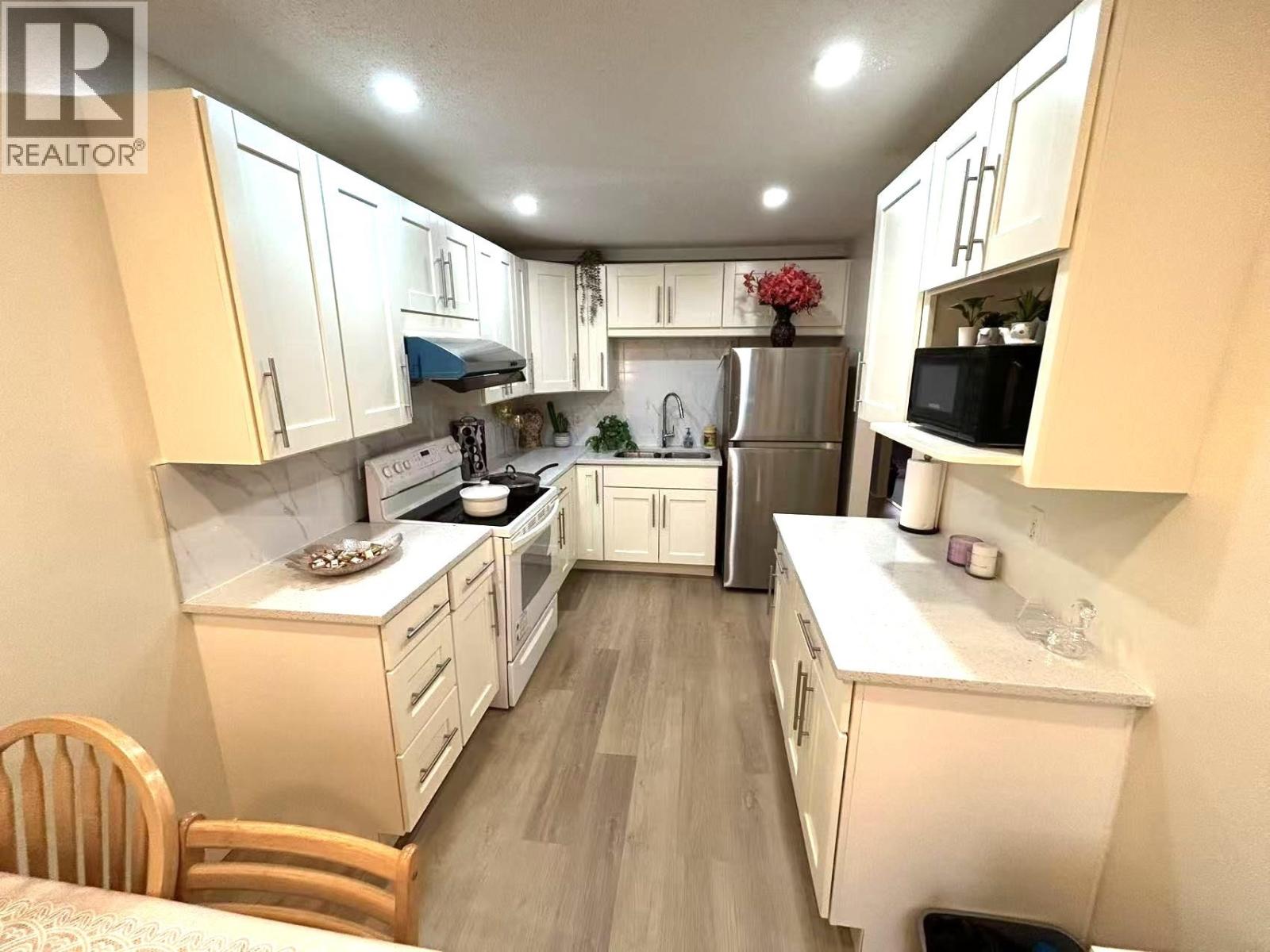 3638 Hennepin Avenue, Vancouver, British Columbia  V5S 4C5 - Photo 3 - R3067234