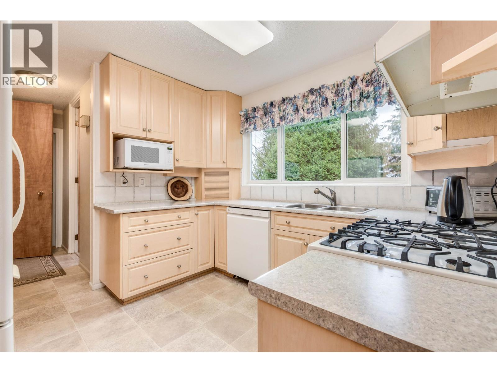 3005 Fleet Street, Coquitlam, British Columbia  V3C 3S1 - Photo 13 - R3069123