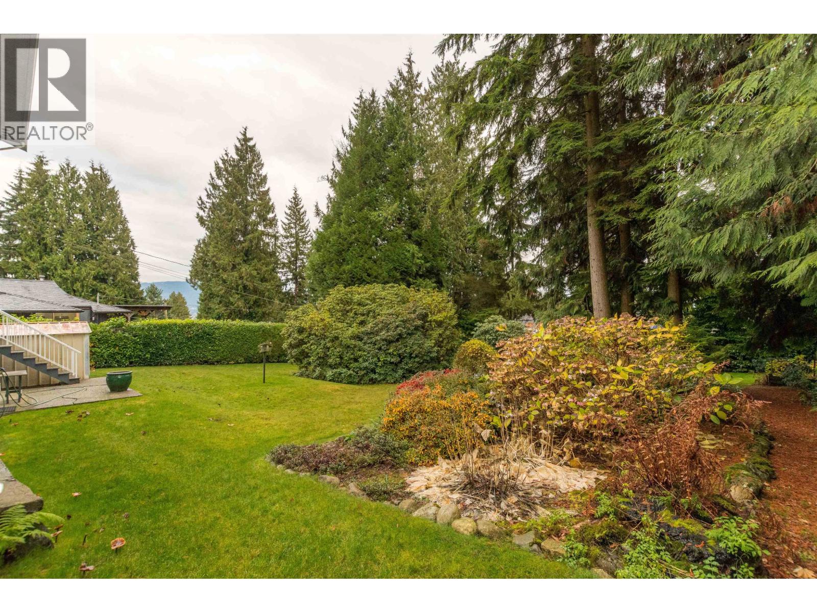 3005 Fleet Street, Coquitlam, British Columbia  V3C 3S1 - Photo 30 - R3069123