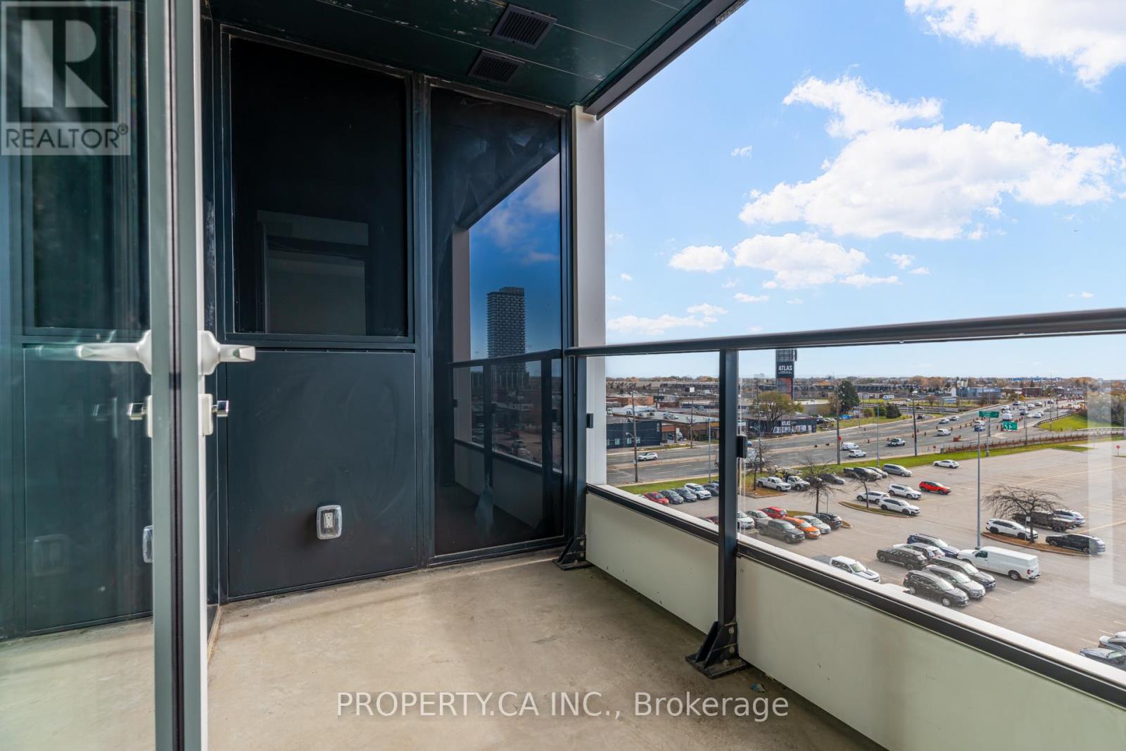 526 - 1007 The Queensway, Toronto, Ontario  M8Z 0H4 - Photo 16 - W12567346