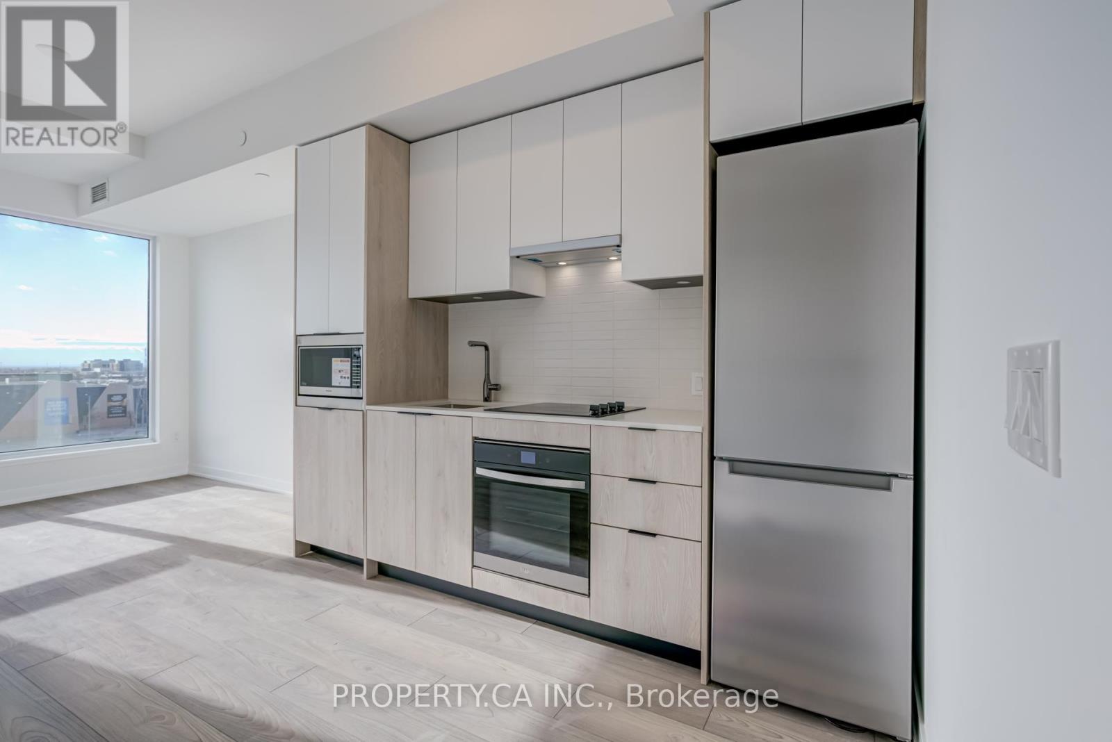 526 - 1007 The Queensway, Toronto, Ontario  M8Z 0H4 - Photo 3 - W12567346