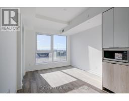 526 - 1007 THE QUEENSWAY, Toronto, Ontario