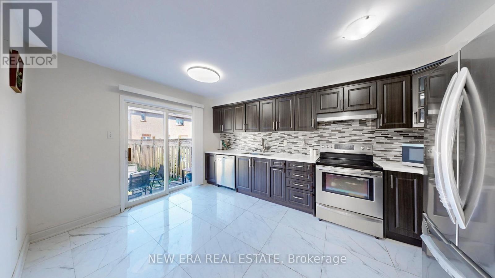 624 Rossellini Drive, Mississauga, Ontario  L5W 1M3 - Photo 16 - W12567374