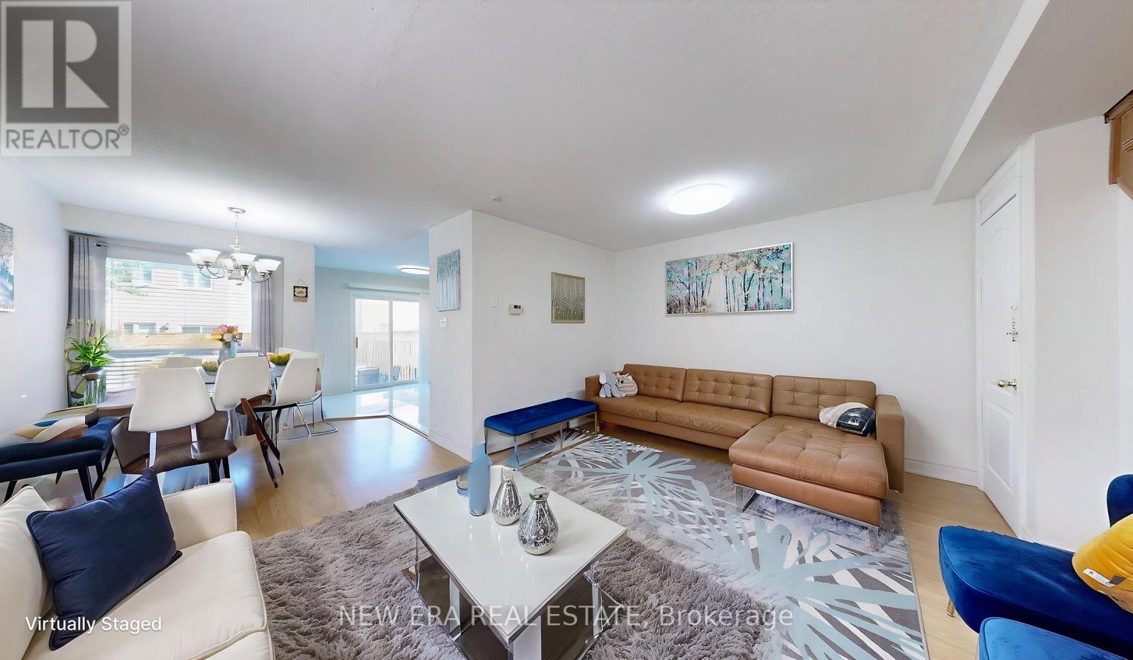 624 Rossellini Drive, Mississauga, Ontario  L5W 1M3 - Photo 2 - W12567374