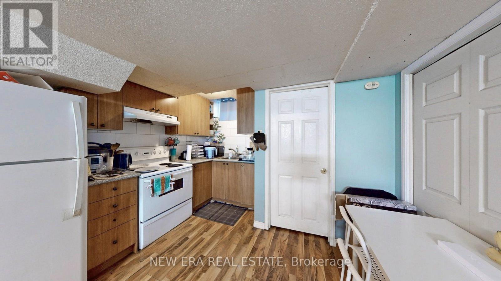 624 Rossellini Drive, Mississauga, Ontario  L5W 1M3 - Photo 41 - W12567374