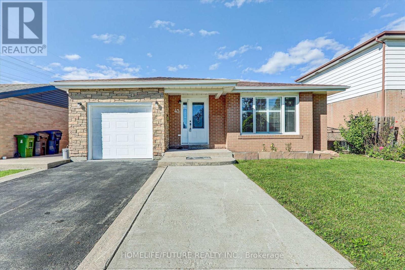 MAIN - 43 TAMARISK DRIVE, Toronto, Ontario