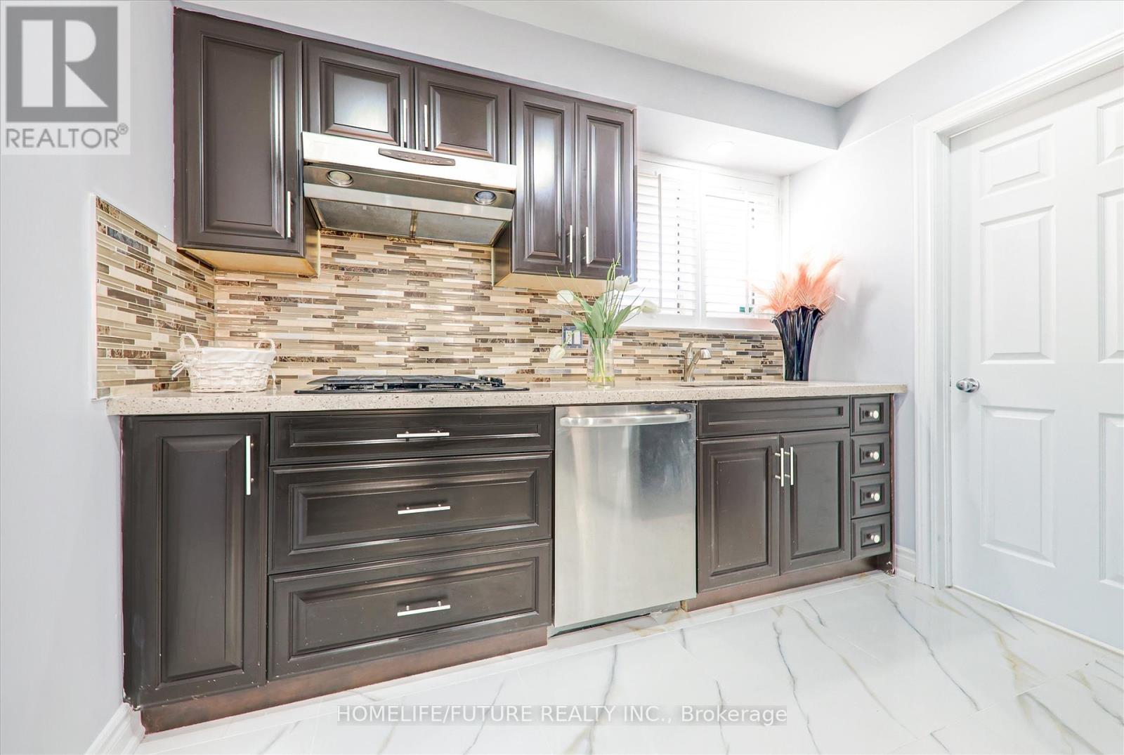 Main - 43 Tamarisk Drive, Toronto, Ontario  M9V 1S2 - Photo 9 - W12567376