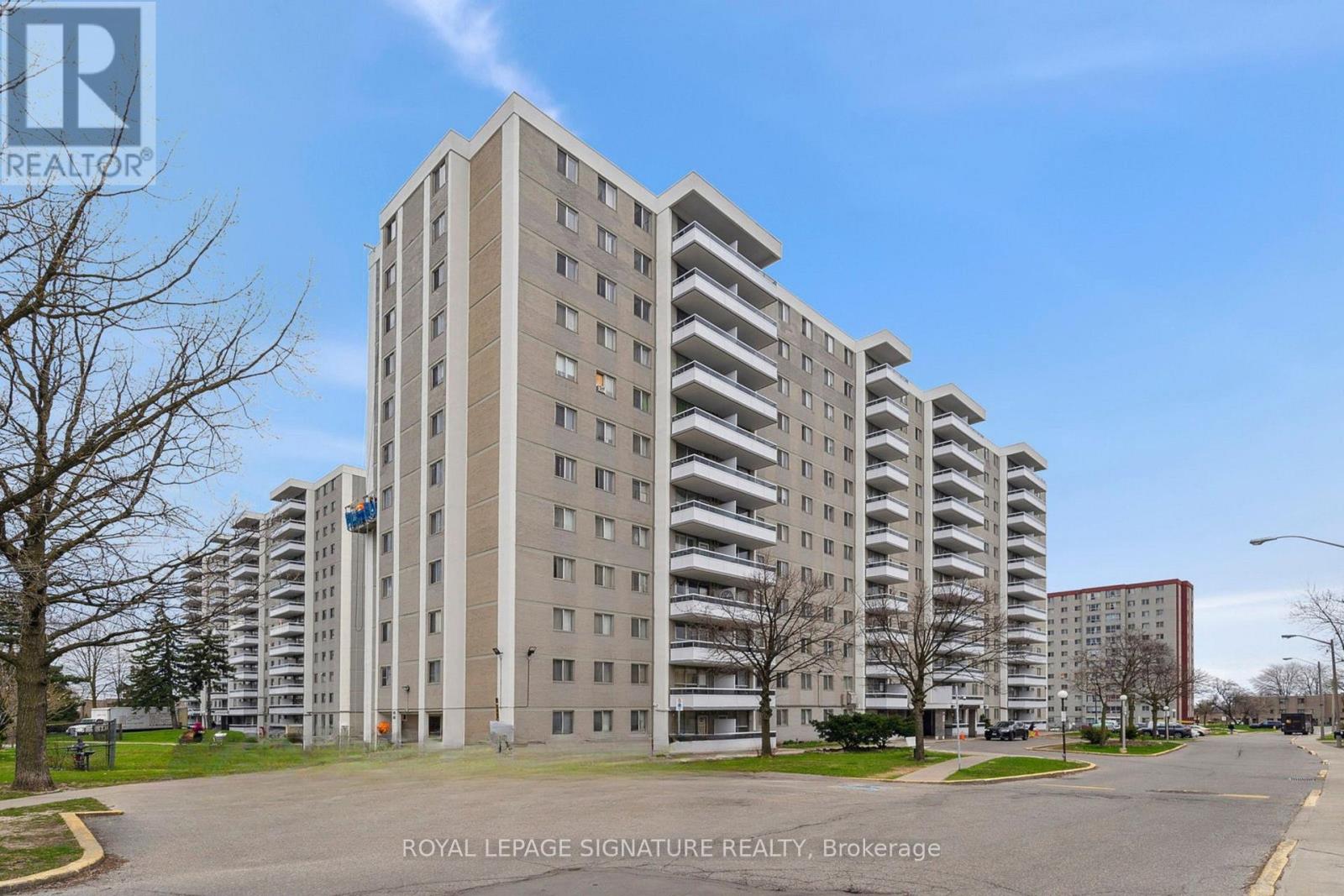 1211 - 200 LOTHERTON PATHWAY, Toronto, Ontario