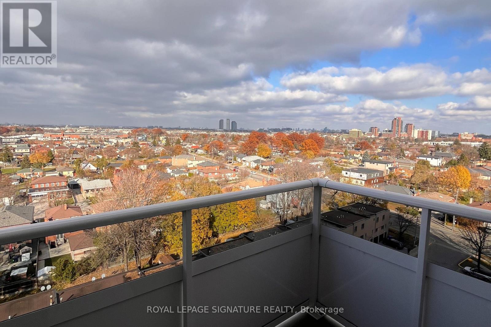 1211 - 200 Lotherton Pathway, Toronto, Ontario  M6B 2G9 - Photo 10 - W12567402