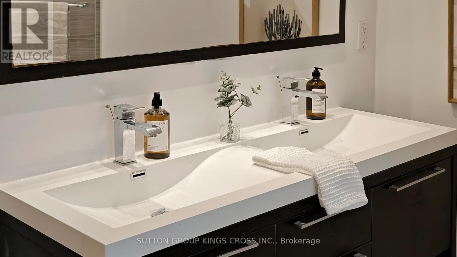 2730 Hammond Road, Mississauga, Ontario  L5K 2M3 - Photo 27 - W12567412