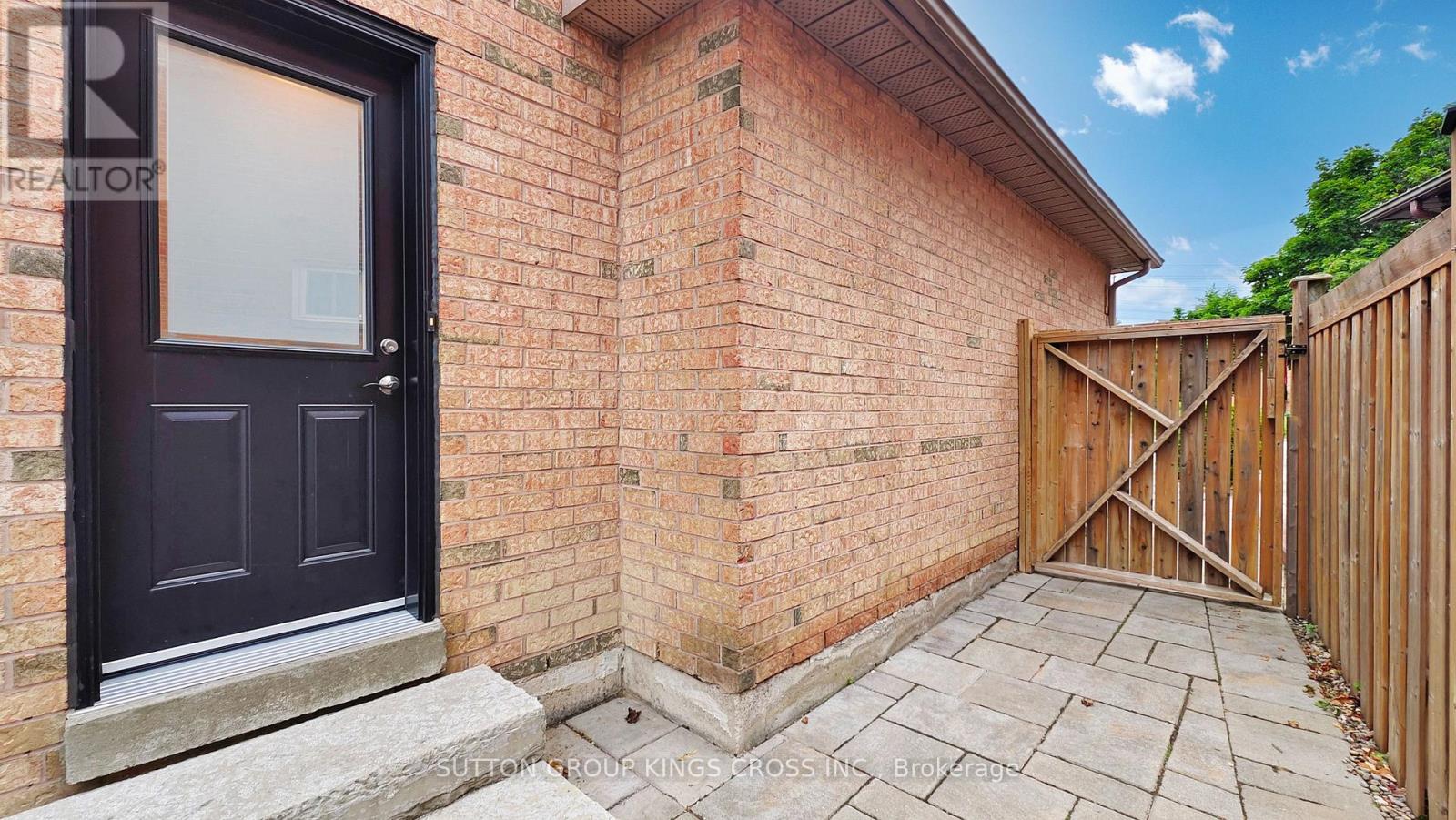 2730 Hammond Road, Mississauga, Ontario  L5K 2M3 - Photo 40 - W12567412