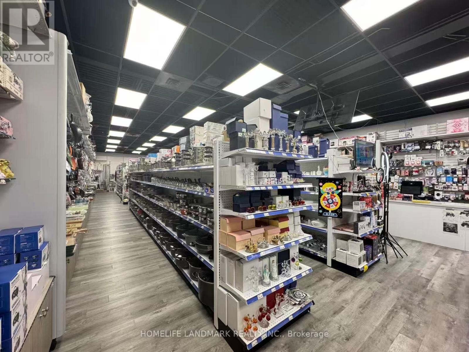 88 - 1530 Albion Road, Toronto, Ontario  M9V 1B4 - Photo 2 - W12567466