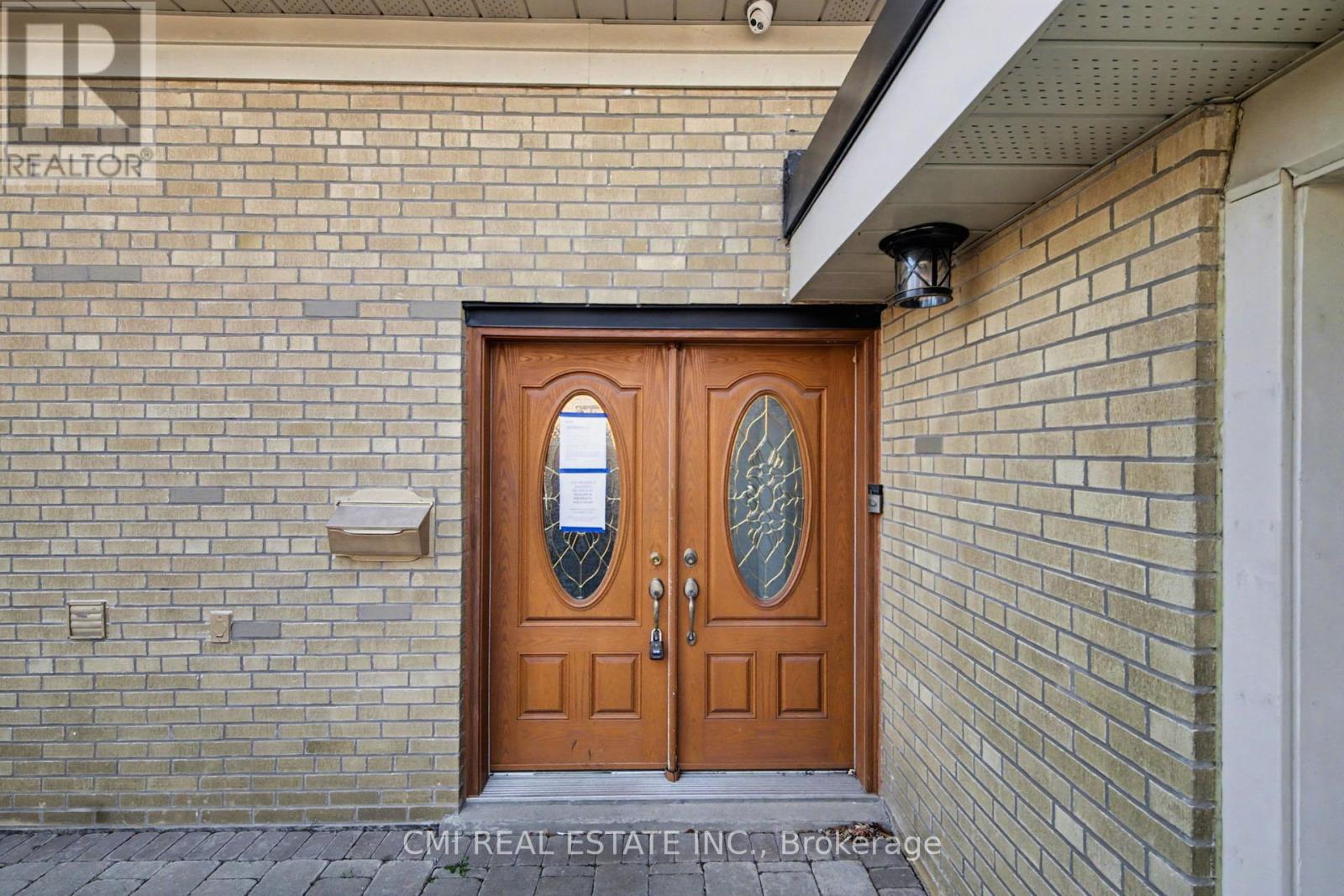 460 Martin Grove Road, Toronto, Ontario  M9B 4M4 - Photo 3 - W12567474