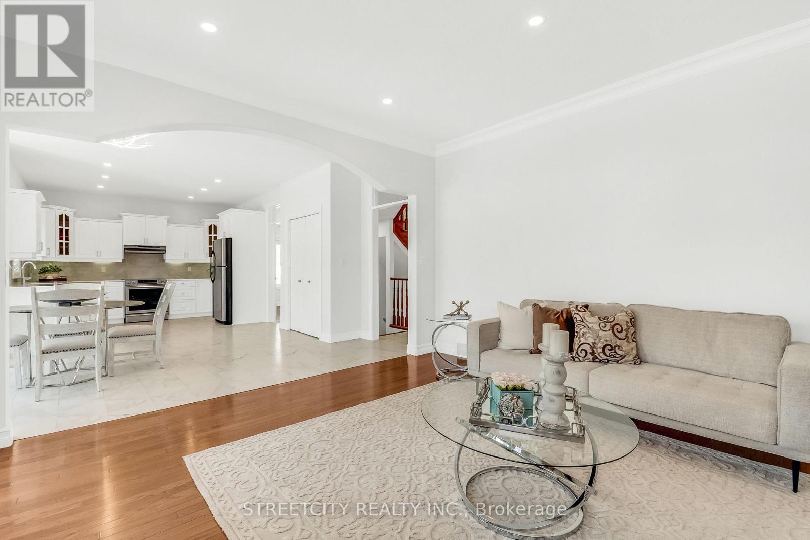 328 Plane Tree Drive, London North, Ontario  N6G 5J4 - Photo 11 - X12567582