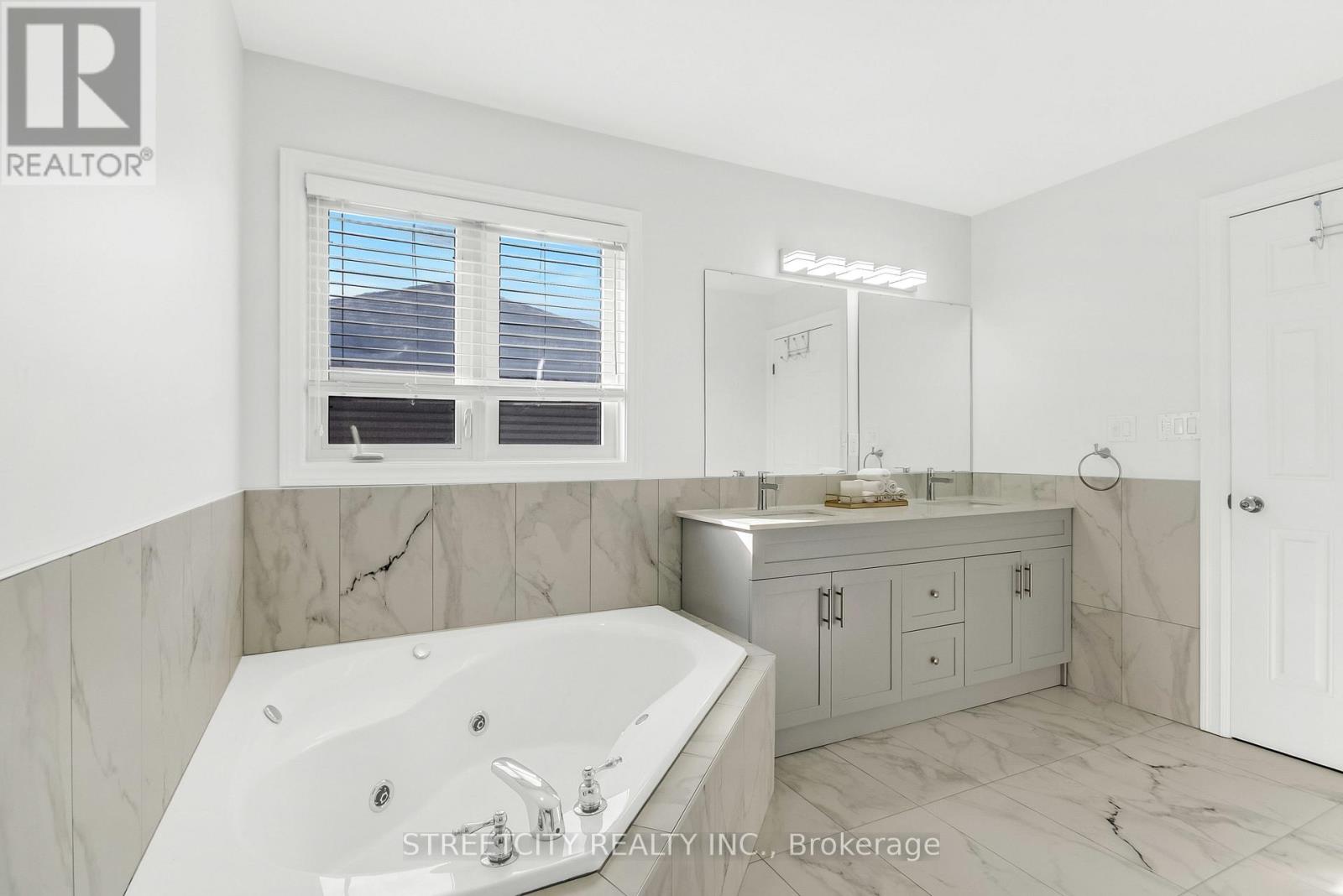 328 Plane Tree Drive, London North, Ontario  N6G 5J4 - Photo 23 - X12567582