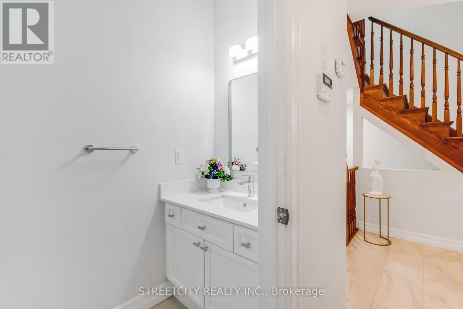 328 Plane Tree Drive, London North, Ontario  N6G 5J4 - Photo 28 - X12567582