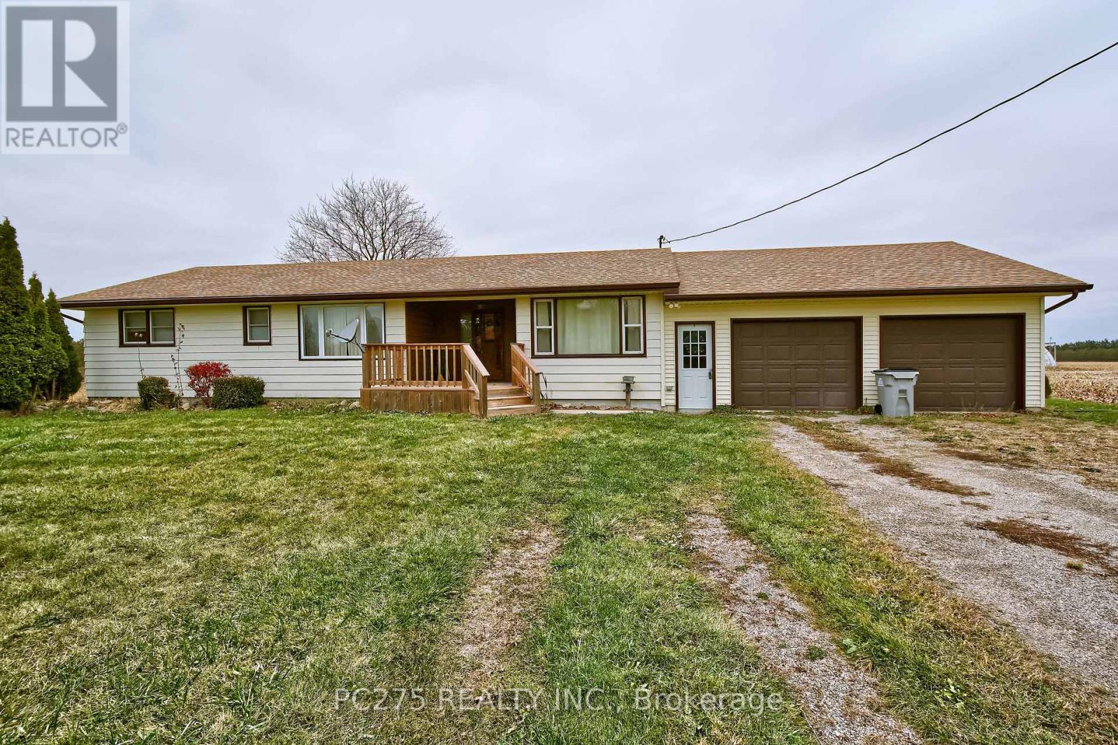 6256 Egremont Road, Warwick, Ontario  N0N 1J4 - Photo 1 - X12567652