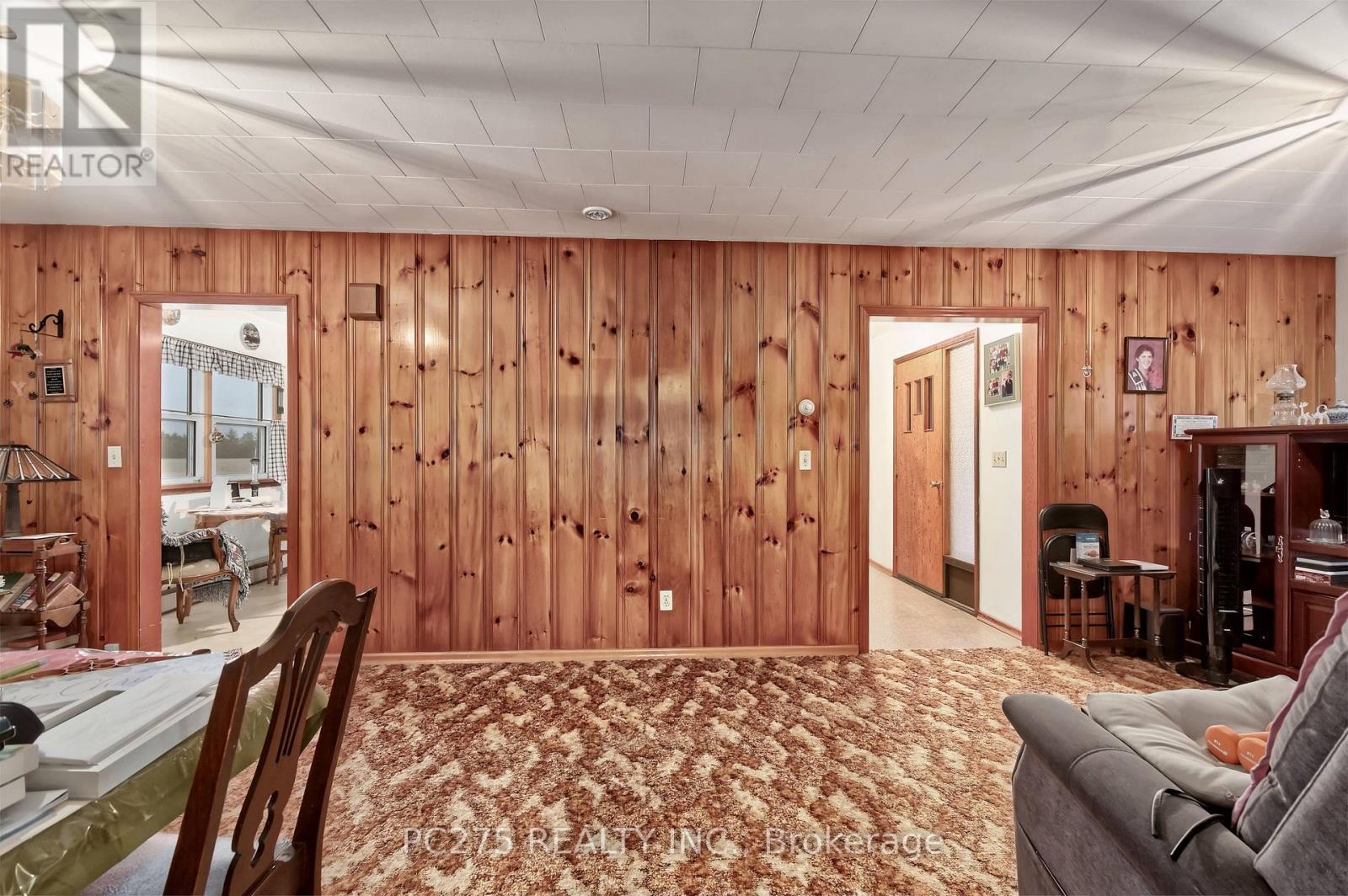 6256 Egremont Road, Warwick, Ontario  N0N 1J4 - Photo 10 - X12567652