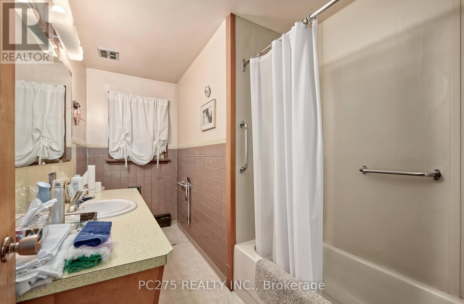 6256 Egremont Road, Warwick, Ontario  N0N 1J4 - Photo 16 - X12567652