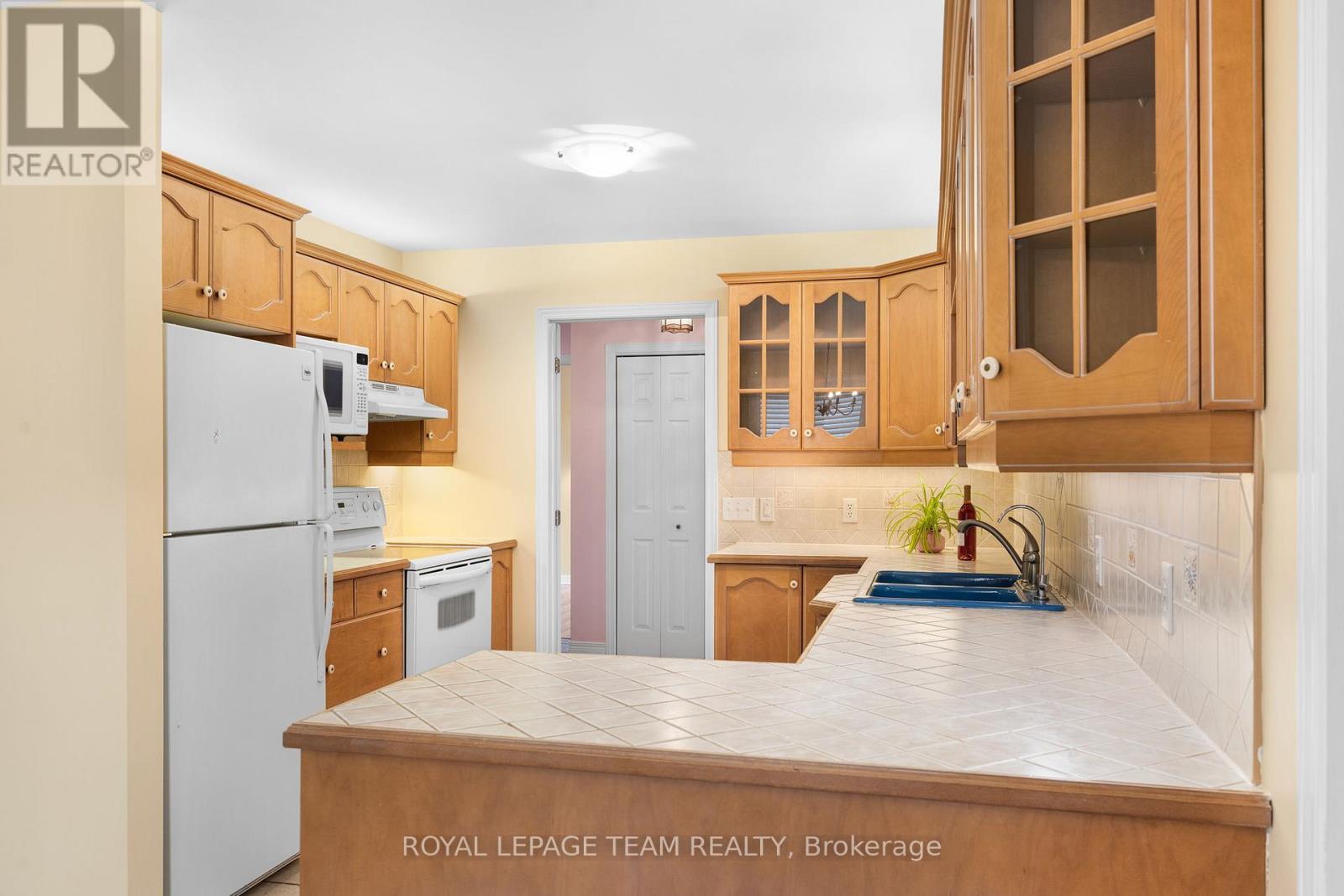 7 David Street, South Stormont, Ontario  K0C 1M0 - Photo 12 - X12567516