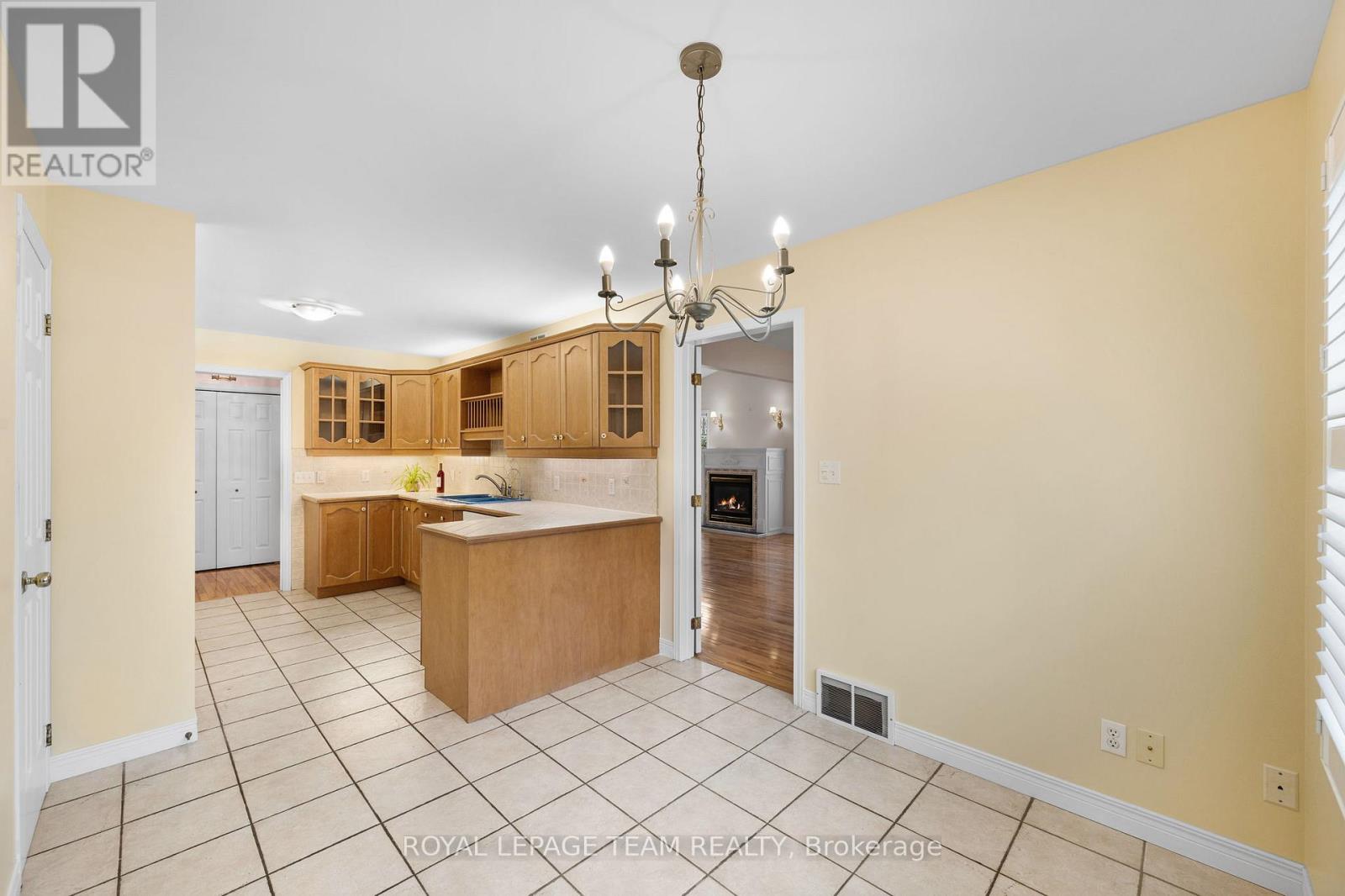 7 David Street, South Stormont, Ontario  K0C 1M0 - Photo 13 - X12567516