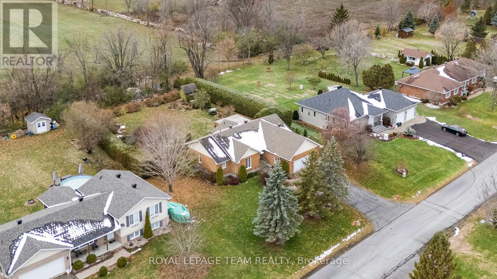 7 David Street, South Stormont, Ontario  K0C 1M0 - Photo 43 - X12567516