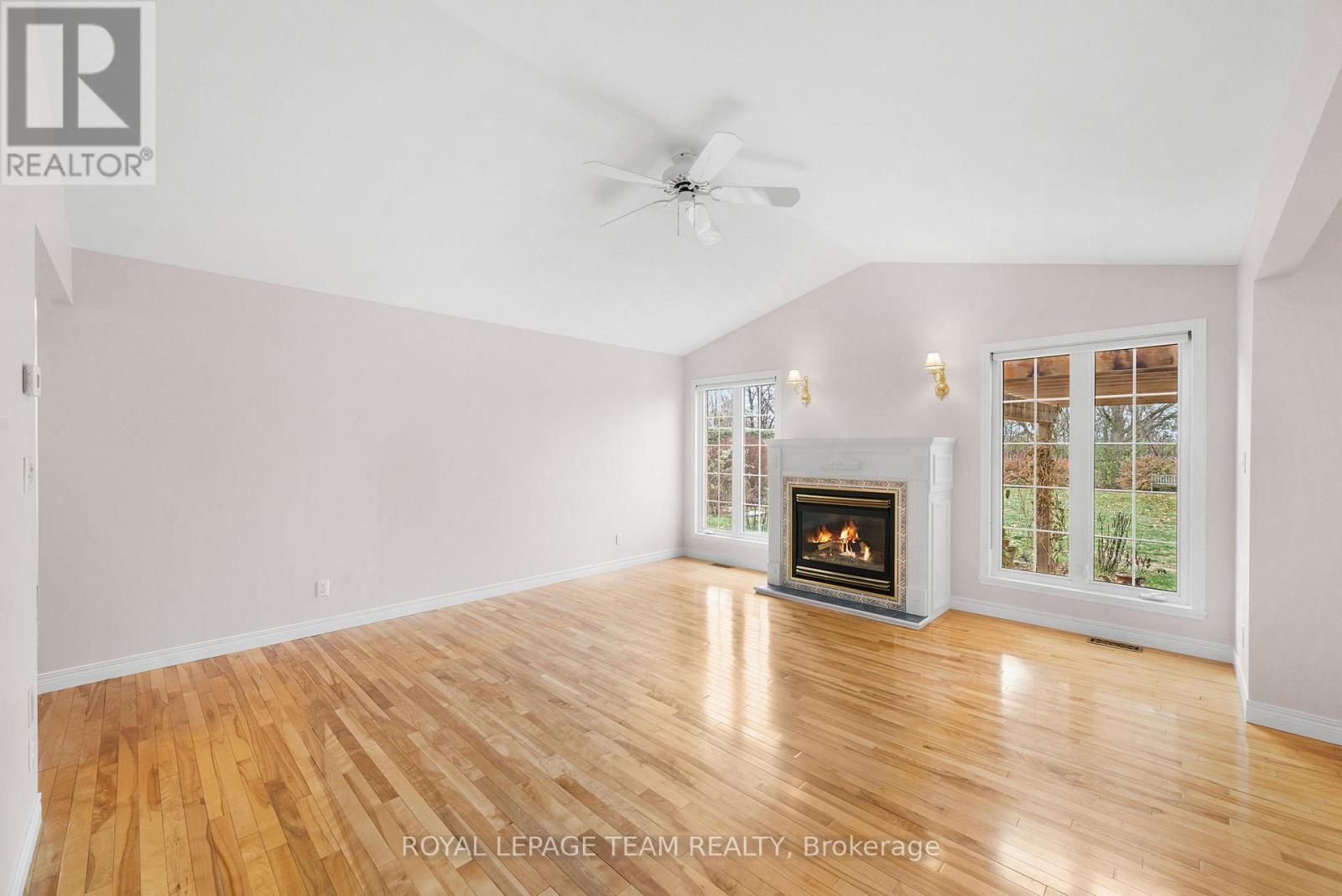 7 David Street, South Stormont, Ontario  K0C 1M0 - Photo 7 - X12567516