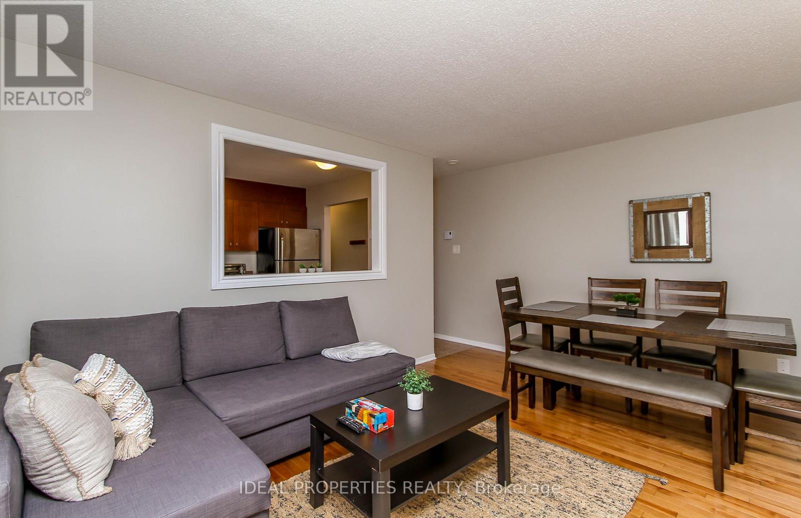 B - 276 Carruthers Avenue, Ottawa, Ontario  K1Y 1N9 - Photo 10 - X12567520