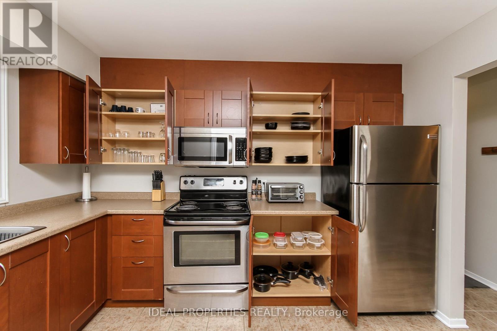 B - 276 Carruthers Avenue, Ottawa, Ontario  K1Y 1N9 - Photo 17 - X12567520