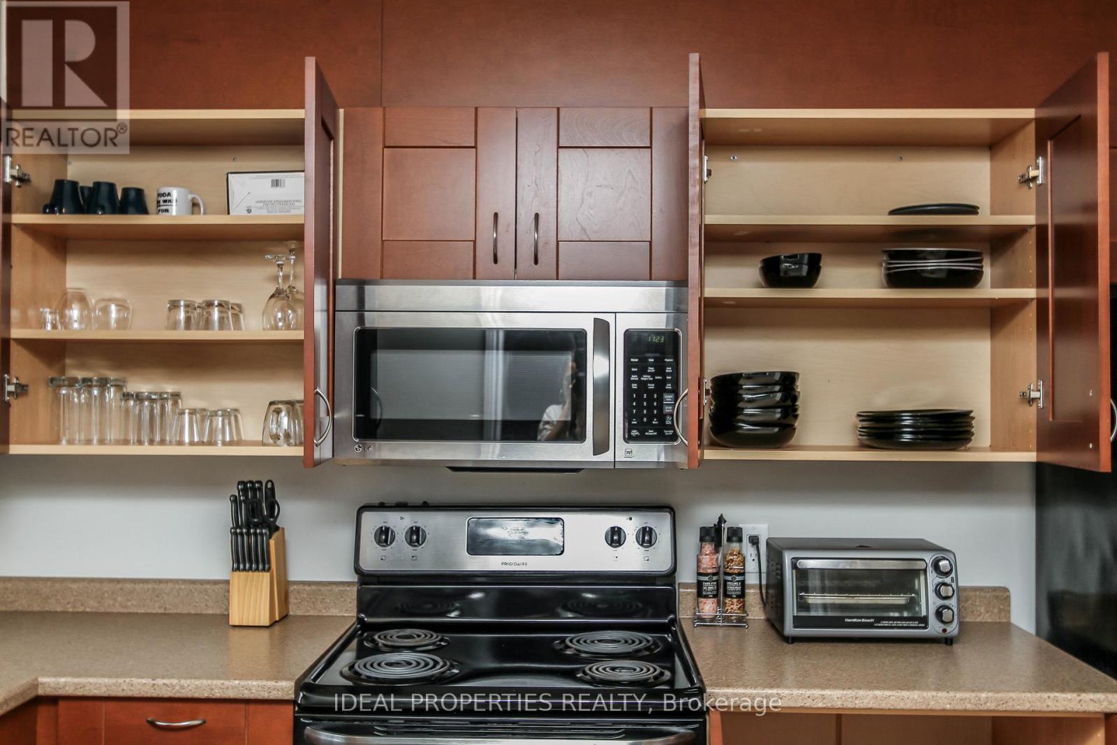 B - 276 Carruthers Avenue, Ottawa, Ontario  K1Y 1N9 - Photo 18 - X12567520