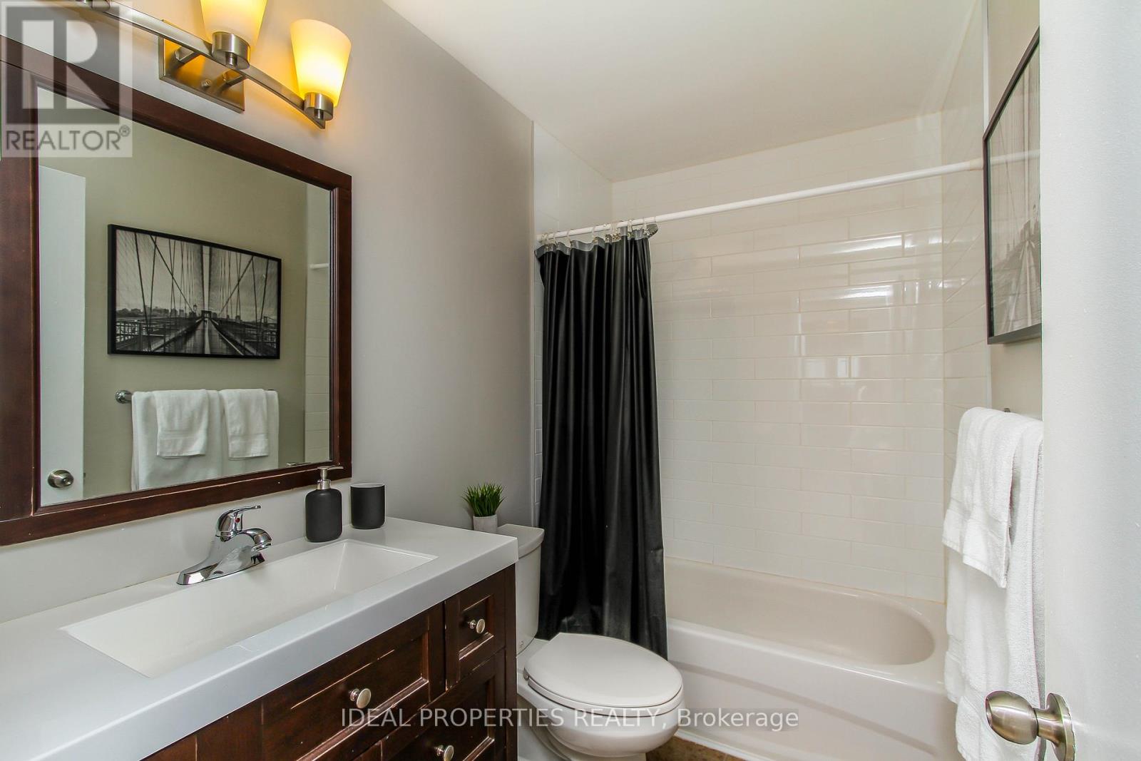 B - 276 Carruthers Avenue, Ottawa, Ontario  K1Y 1N9 - Photo 21 - X12567520