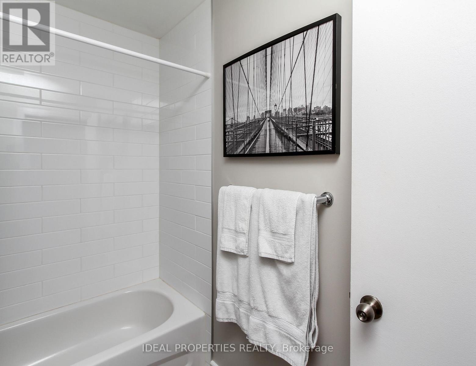 B - 276 Carruthers Avenue, Ottawa, Ontario  K1Y 1N9 - Photo 22 - X12567520