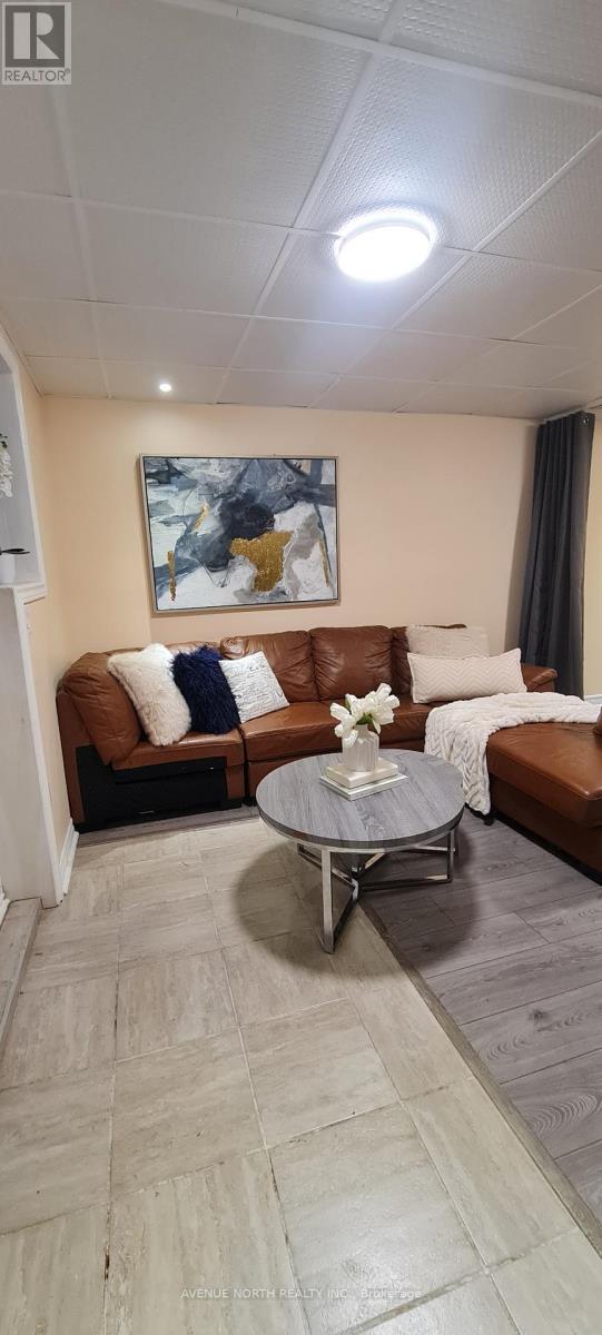 B - 339 Sugar Pine Crescent, Ottawa, Ontario  K2M 0H6 - Photo 9 - X12567524