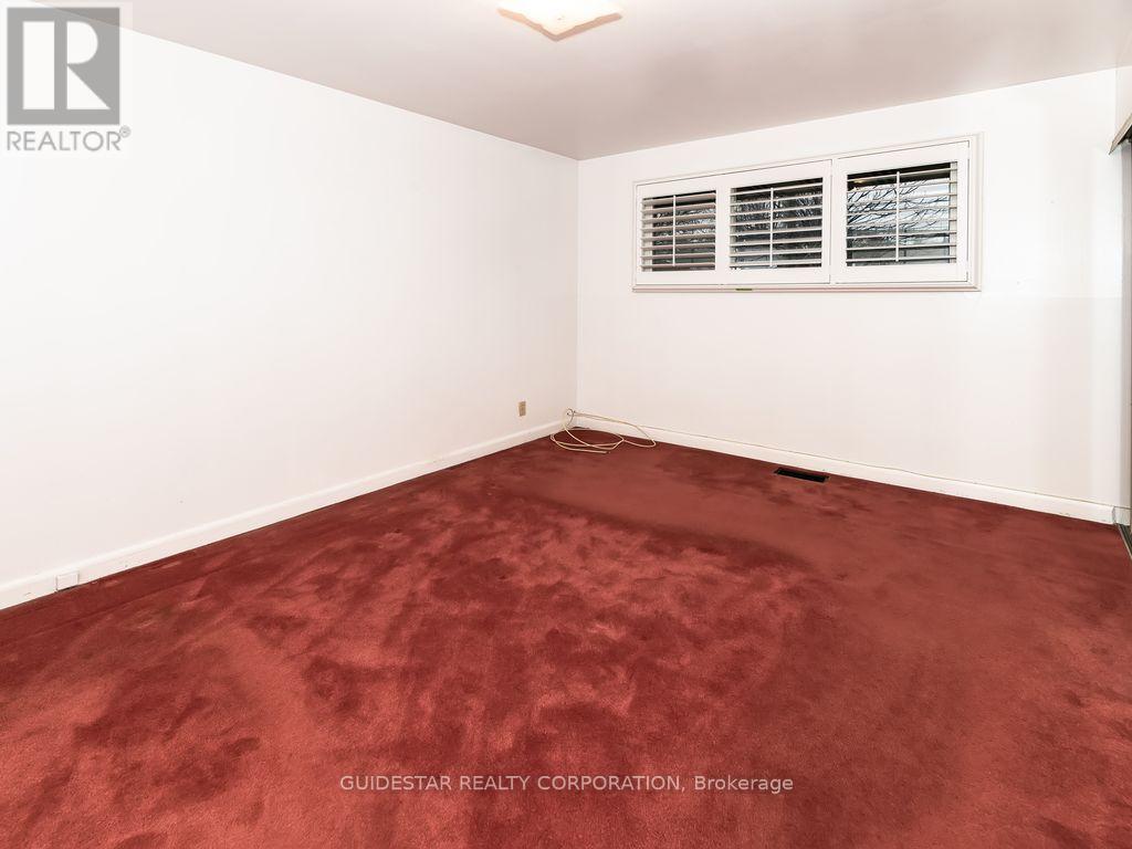 1313 Rideout Crescent, Ottawa, Ontario  K2C 2X9 - Photo 11 - X12567530