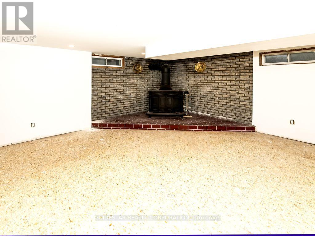 1313 Rideout Crescent, Ottawa, Ontario  K2C 2X9 - Photo 15 - X12567530