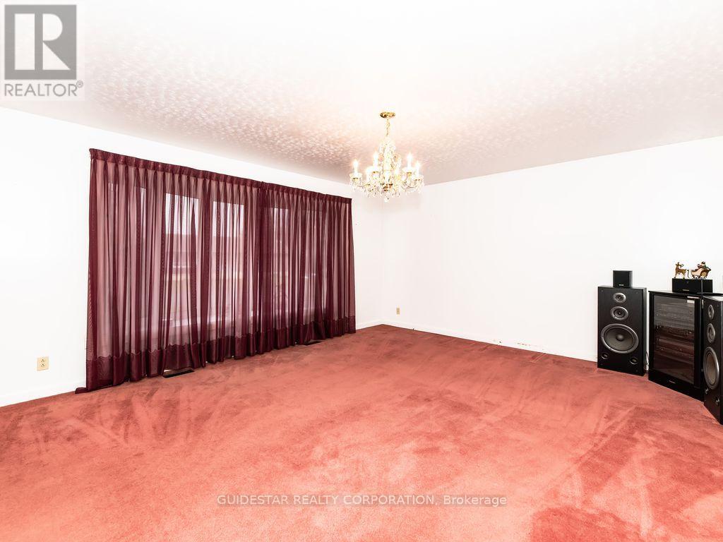 1313 Rideout Crescent, Ottawa, Ontario  K2C 2X9 - Photo 4 - X12567530