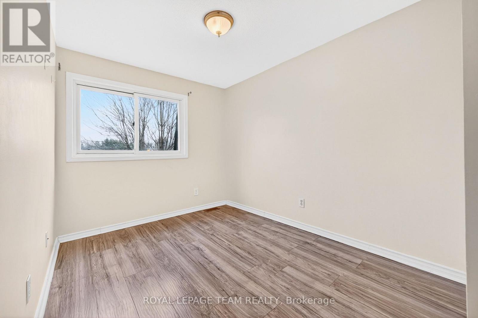 2 - 13 Bertona Street, Ottawa, Ontario  K2G 0W2 - Photo 27 - X12567536